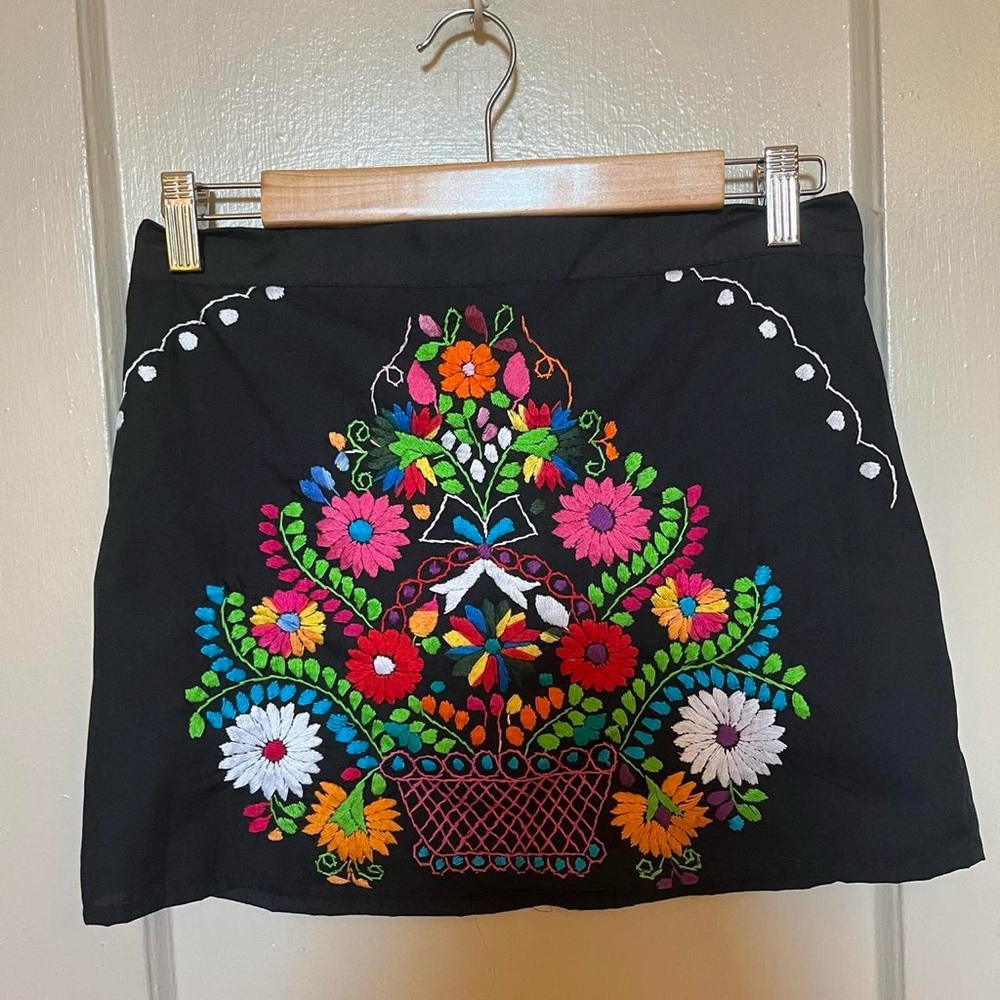 Hand-Embroidered Mini Micro Skirt Boho Folk Festival - XS/S - Made in Mexico